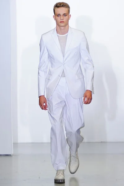 Look 29